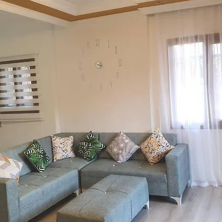 2+1 Apartm With Garden + Balcony , At Ladies * 库萨达斯