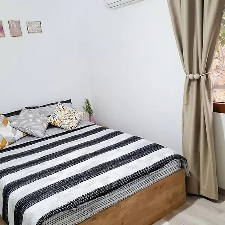2+1 Apartm With Garden + Balcony , At Ladies 公寓 库萨达斯