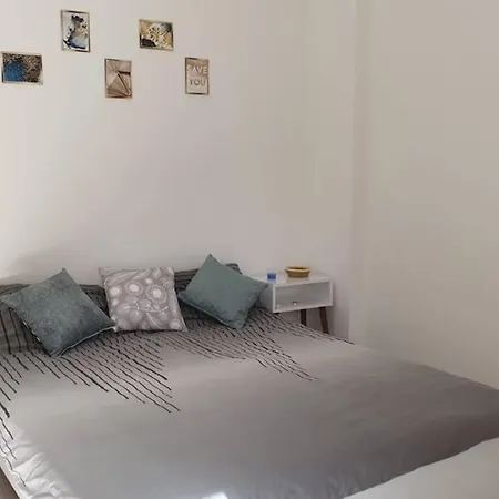 2+1 Apartm With Garden + Balcony , At Ladies * 库萨达斯